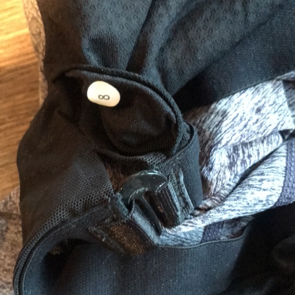 Lululemon Spin Me Tank - Picture 6 of 6